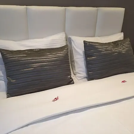 Leone Hotel 4*